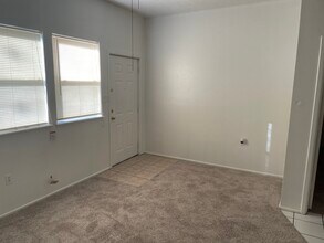 6128 Avenue R Ave in Lubbock, TX - Building Photo - Building Photo