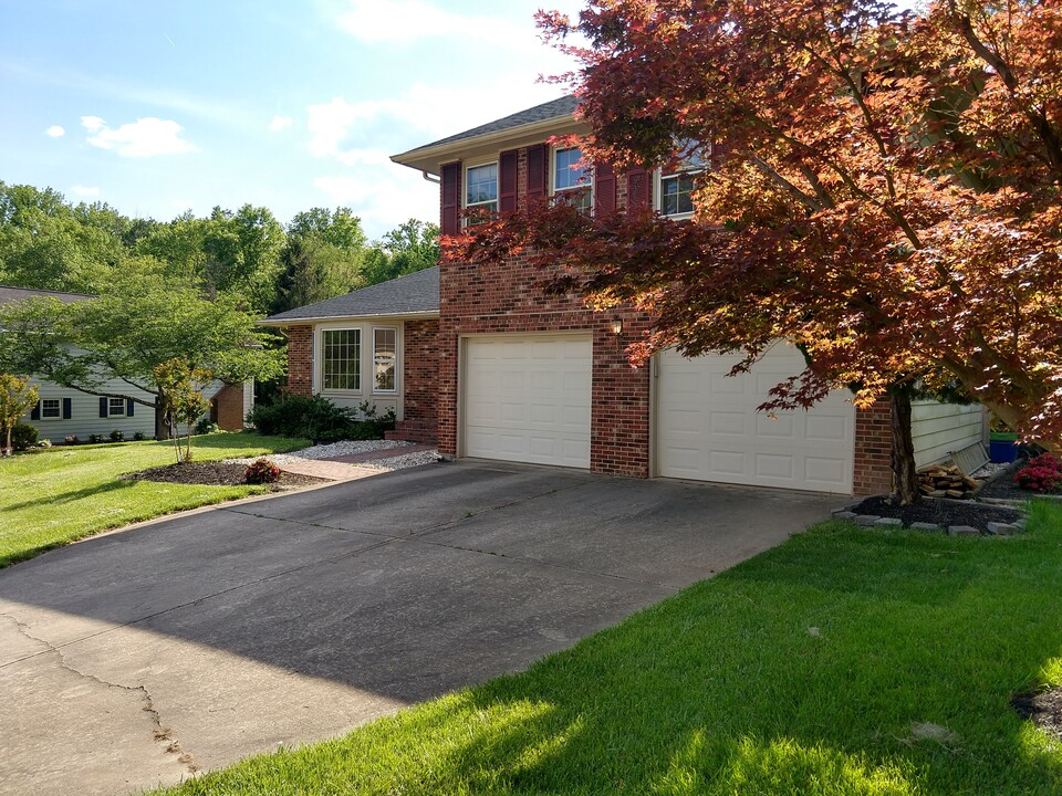 4502 Gilbertson Rd in Fairfax, VA - Building Photo
