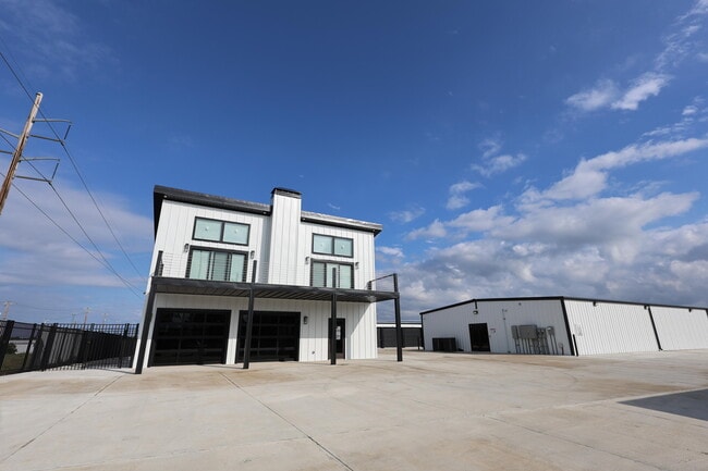 property at 4288 W 32nd St