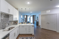 Paxton Cool Springs in Franklin, TN - Building Photo - Interior Photo