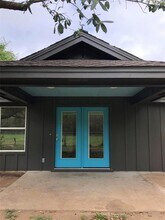 1601 West Ln in Austin, TX - Building Photo - Building Photo
