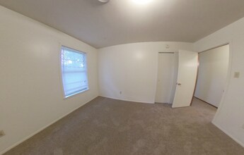 109 Suttles Ave in San Marcos, TX - Building Photo - Building Photo