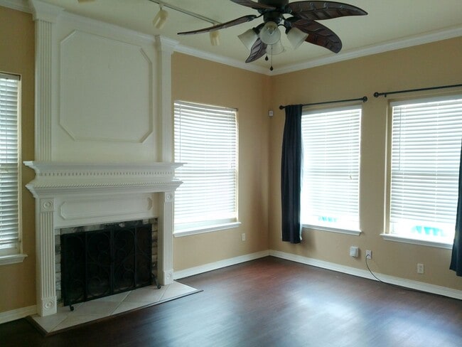 3309 Sterling Dr in Corpus Christi, TX - Building Photo - Building Photo
