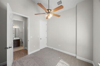 7102 Cut Plains Trail in Austin, TX - Building Photo - Building Photo