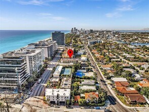 8900 Collins Ave in Surfside, FL - Building Photo - Building Photo