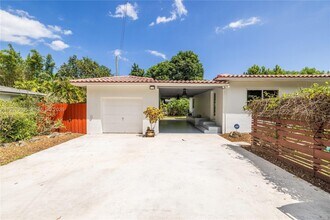 801 NE 118th St in Biscayne Park, FL - Building Photo - Building Photo