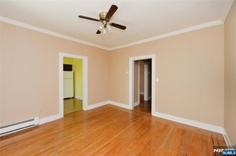 38 River Edge Rd in River Edge, NJ - Building Photo - Building Photo