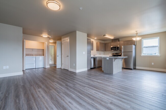 Wyndhaven Ridge in Newport, OR - Building Photo - Building Photo