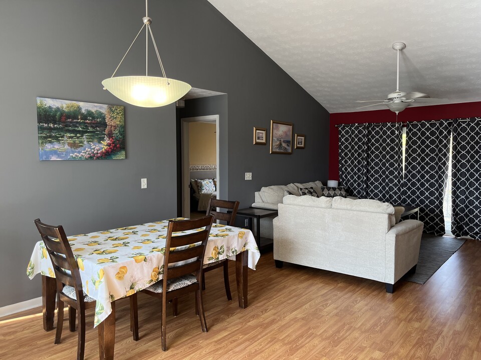 4611 Court Yard Dr, Unit 4611 in Mason, OH - Building Photo