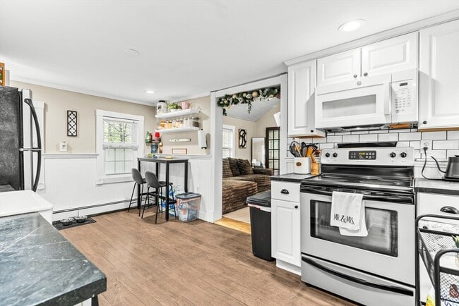 121 Franklin St in Stoneham, MA - Foto de edificio - Building Photo