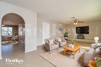 3350 S George Dr in Tempe, AZ - Building Photo - Building Photo