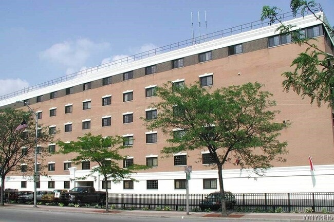 property at 3015 Delaware Ave
