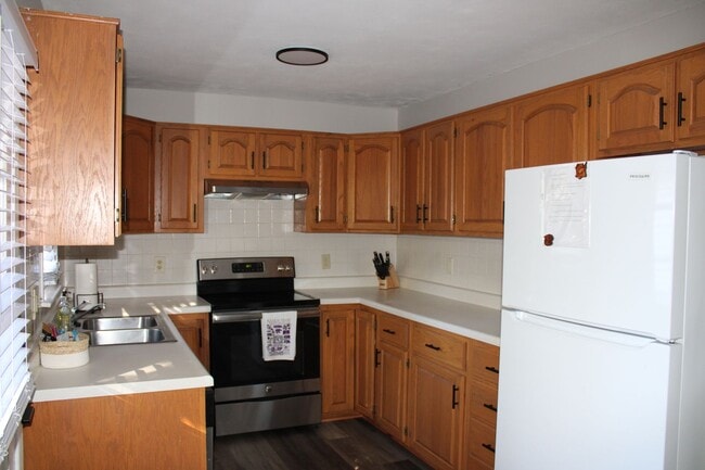 1501 Hartford Rd in Manhattan, KS - Building Photo - Building Photo