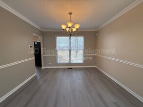 468 Columbine Ln in Bolingbrook, IL - Building Photo - Building Photo