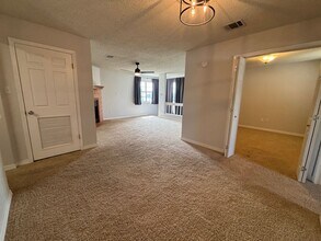 12 Meadow Creek Dr in Bossier City, LA - Building Photo - Building Photo