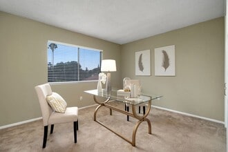 972 E California Blvd in Pasadena, CA - Building Photo - Building Photo