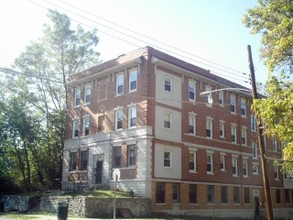 3493 Wilson Ave in Cincinnati, OH - Foto de edificio - Building Photo