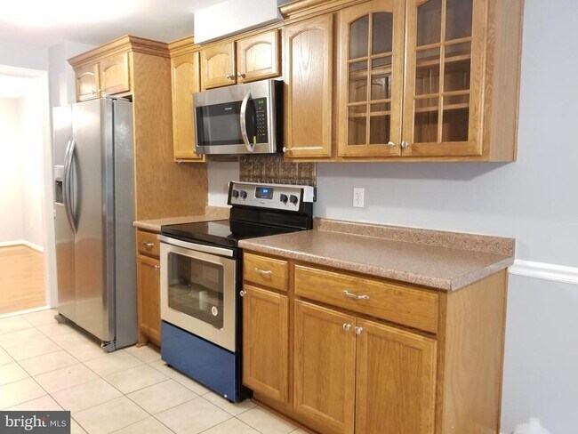 8223 Goldstream Ct in Vienna, VA - Building Photo - Building Photo