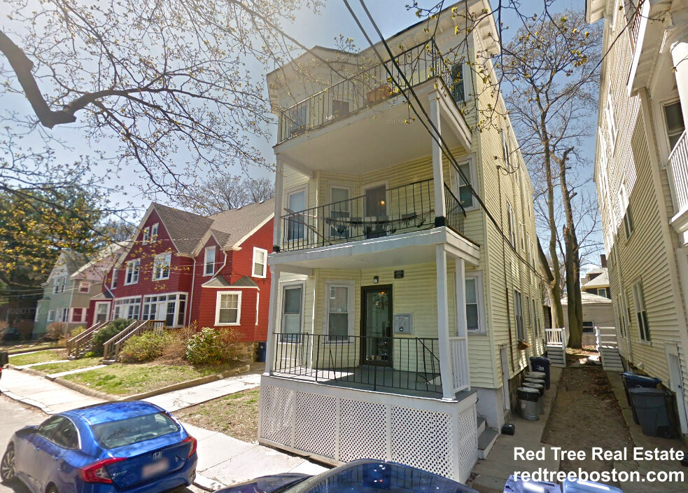 4 Imrie Rd in Boston, MA - Building Photo