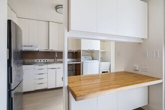 1026 Kalo Pl in Honolulu, HI - Building Photo - Building Photo