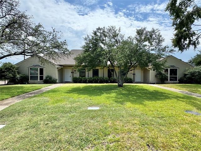 property at 3786 Weeburn Dr