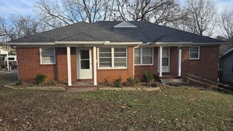 1528-1532-1532 Lambuth Blvd in Jackson, TN - Building Photo