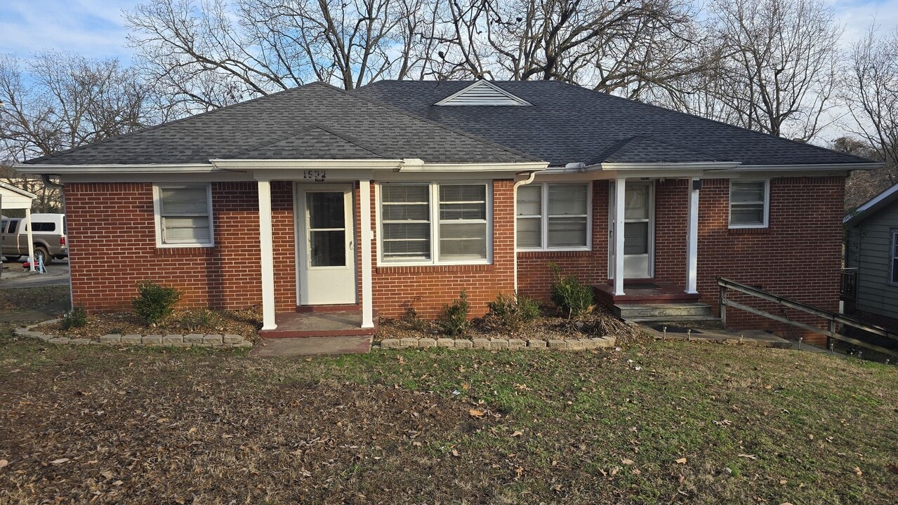 1528-1532-1532 Lambuth Blvd in Jackson, TN - Building Photo