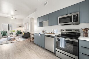 2nd Ave Commons in Mesa, AZ - Building Photo