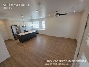 5490 Cup Ct in West Valley City, UT - Building Photo - Building Photo