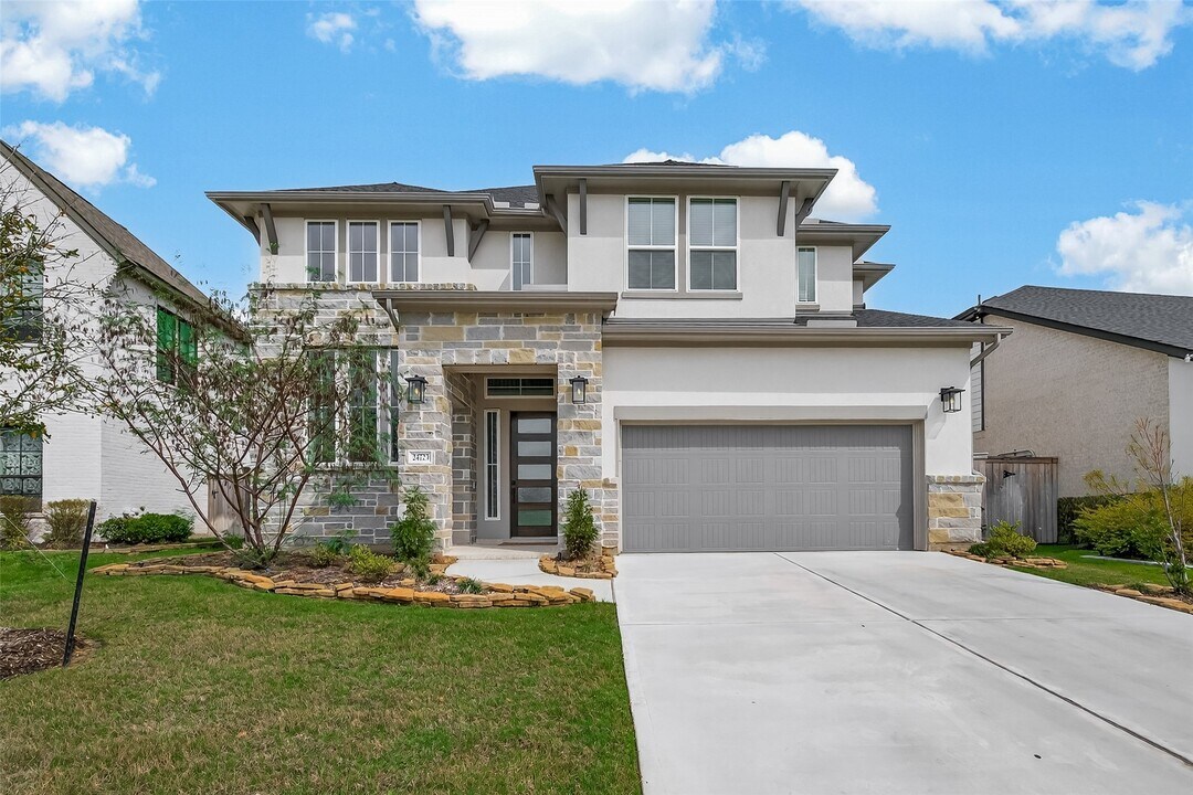 24723 Songlark Bend Dr in The Woodlands, TX - Building Photo