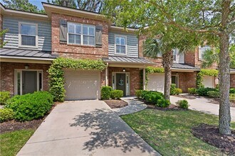 1105 Reserve Ln in St. Simons Island, GA - Foto de edificio - Building Photo