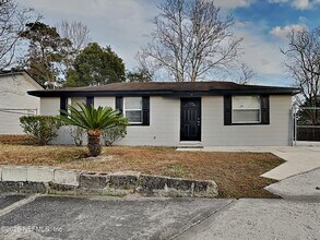 11749 Kingfisher Ln E in Jacksonville, FL - Building Photo - Building Photo
