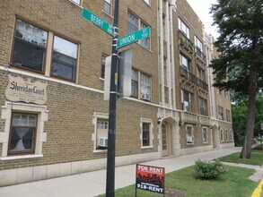 Sheridan Court in Fort Wayne, IN - Foto de edificio - Building Photo