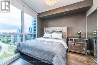 9 Valhalla Inn Rd in Toronto, ON - Building Photo - Building Photo