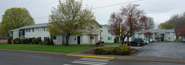 Parkside Court in Albany, OR - Foto de edificio - Building Photo