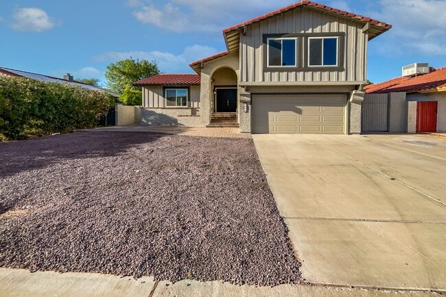property at 1905 E Hearn Rd