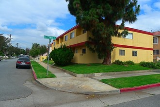 109 S Electric Ave in Alhambra, CA - Building Photo - Building Photo