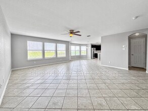 4026 Maiden Way in Converse, TX - Building Photo - Building Photo
