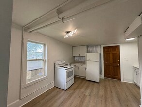 303 Weston Ave in Rothschild, WI - Building Photo - Building Photo