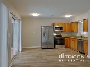6898 17th Ln N in St. Petersburg, FL - Building Photo - Building Photo