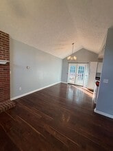210 Scarlet Ave in Radcliff, KY - Building Photo - Building Photo