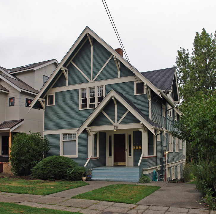 58 W Etruria St in Seattle, WA - Building Photo