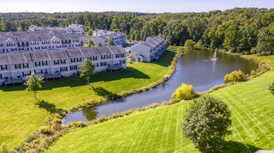 The Paddock Apartment Homes in Kalamazoo, MI - Foto de edificio - Building Photo