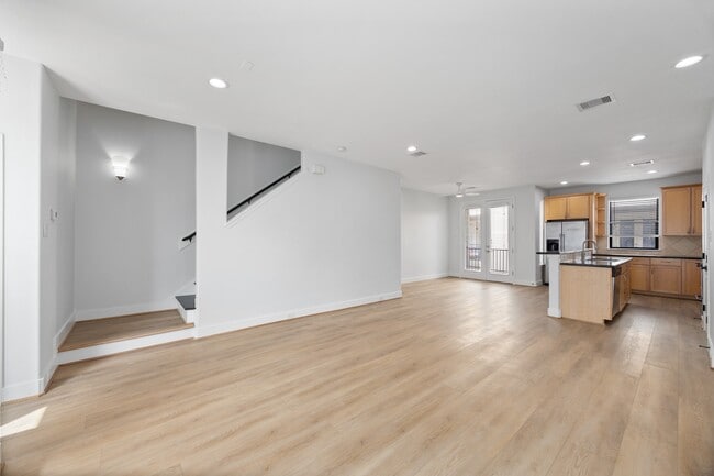 property at 2315 McIlhenny St