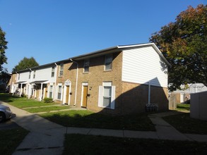 Bethel Townhomes in Indianapolis, IN - Building Photo - Building Photo