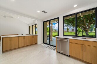 179 Gran Via in Palm Desert, CA - Building Photo - Building Photo