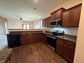 2405 Nautica Terrace in La Marque, TX - Building Photo - Building Photo