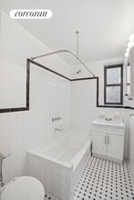 115 W 16th St in New York, NY - Building Photo - Building Photo