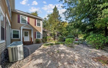 10 Burnside Ave in Congers, NY - Building Photo - Building Photo