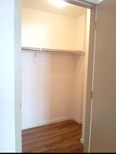 44 Hilton Ave, Unit D1 in Hempstead, NY - Building Photo - Building Photo